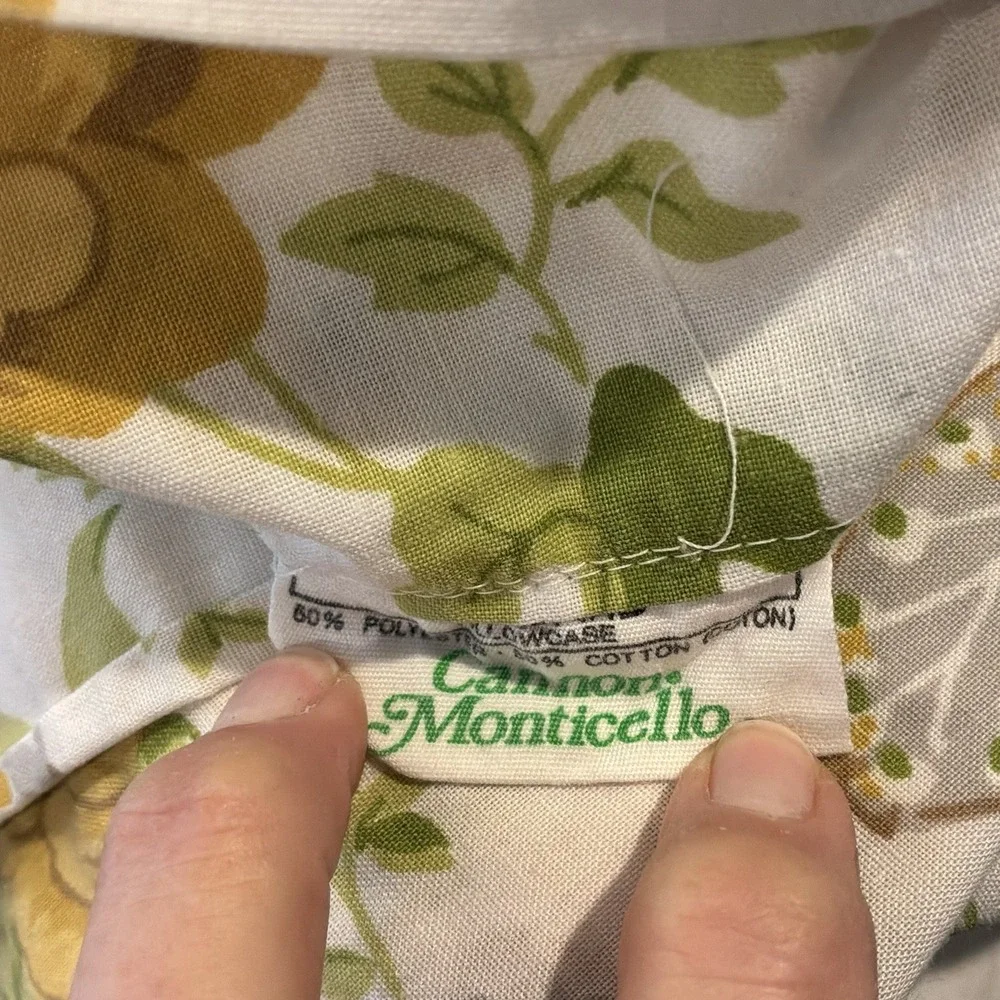 Vtg‎ Pair Cannon Monticello Pillowcases Butterflies Flowers Gold Summer Day 1978